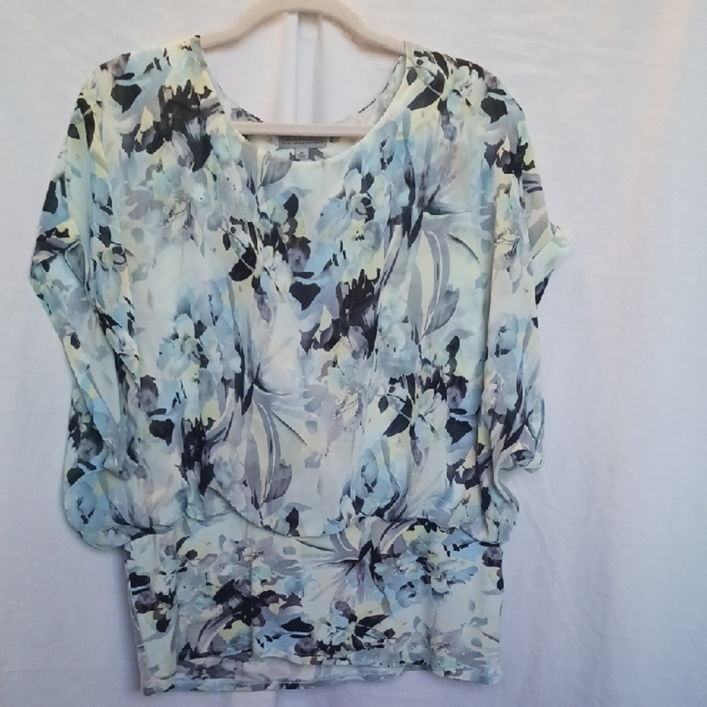 Joseph A,  Beautiful Blouse